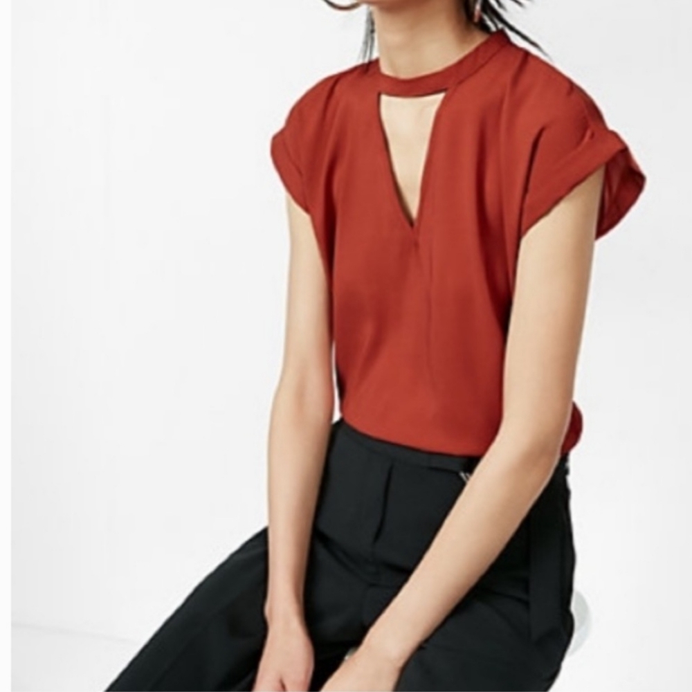 Express Choker Neck Short Sleeve Top